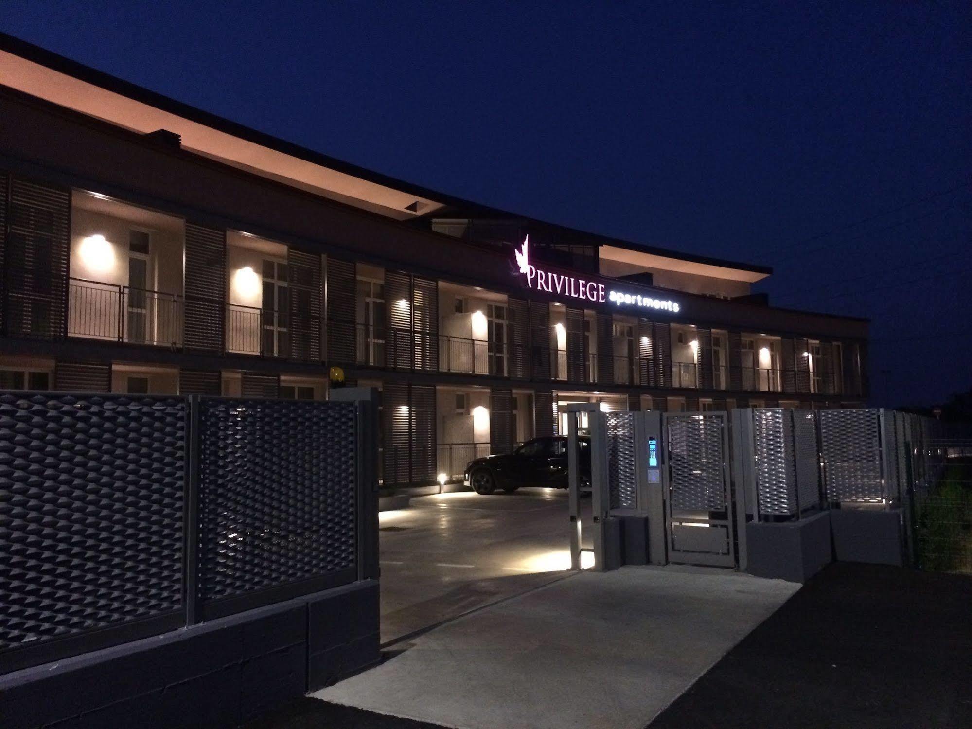 Privilege Apartments Vimercate Εξωτερικό φωτογραφία